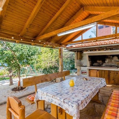 Villa Stella Splitska Kültér fotó